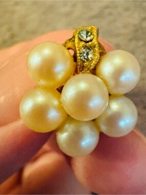 Vintage Gold Pearl Cluster Clip-On Earrings with Rhinestone Accent